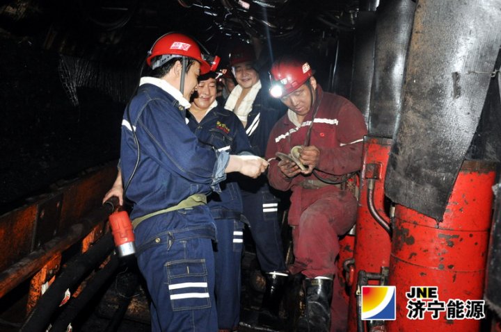 虢洪增到义桥煤矿检查指导工作