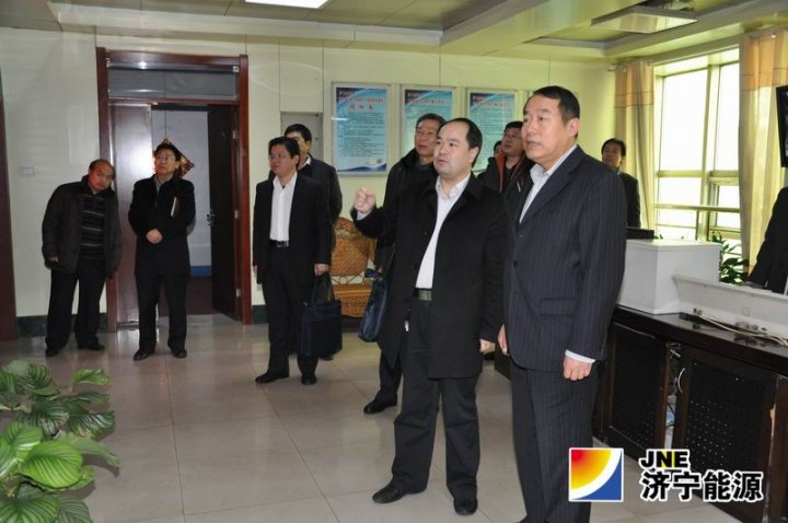 乔志猛到义桥煤矿慰问干部职工