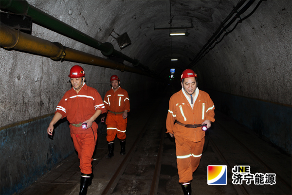 张广宇到阳城煤电检查指导过断层工作