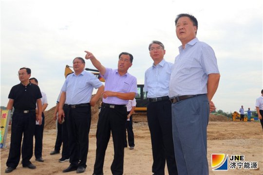 梁山县委书记贾治阜率队到济矿物流现场督导调度市观摩活动筹备情况