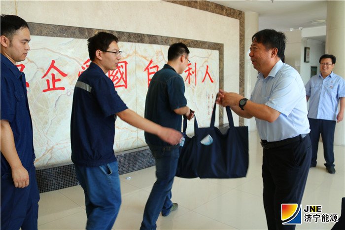 1565314976250444.jpg 2闵维.jpg