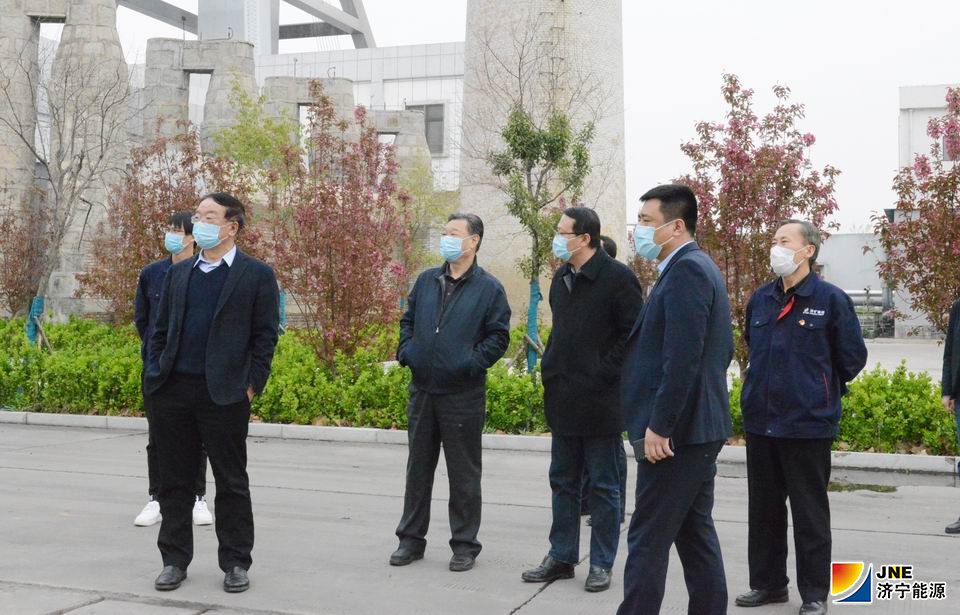 1586422240682176.jpg 2020年4月2日,市国资委领导到安居煤矿调研指导全面预算工作(.jpg