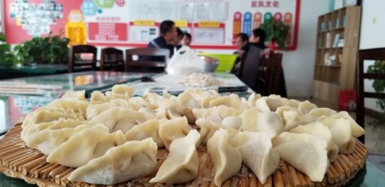今天的饺子真香！此时的慰问最暖！