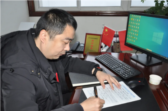 花园煤矿组织开展“我给矿长写封信”活动