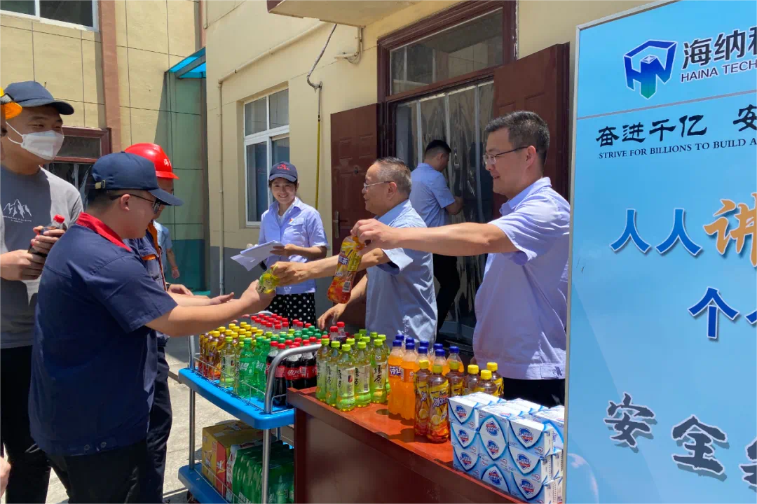 1699322096110677.png 640 (1).png