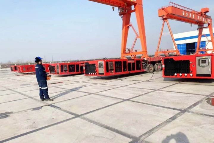 新能船业模块车并车一次成功