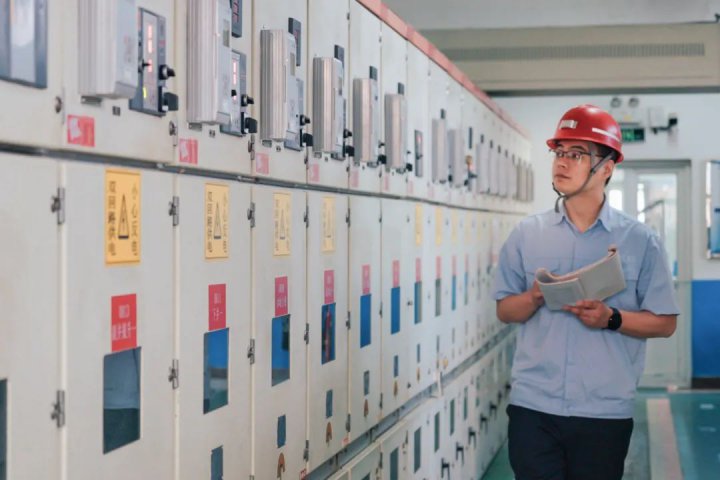 “奋进千亿中的基层优秀共产党员”先进事迹（7）