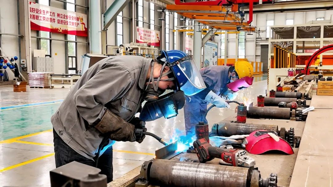 1747009935799616.jpg 002.jpg