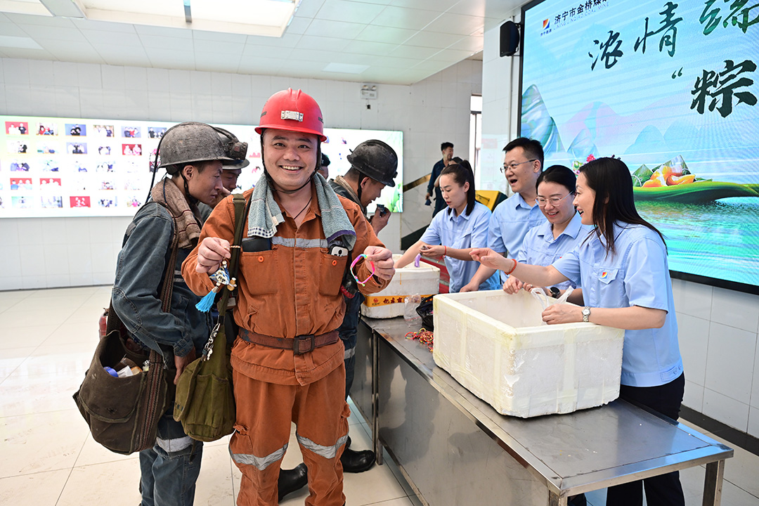 1749698669342016.jpg 3811b262b4ef486544d5d09ad54ed73.jpg