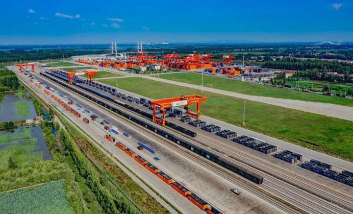 龙拱港打通“甘肃—龙拱港”铁水联运新通道